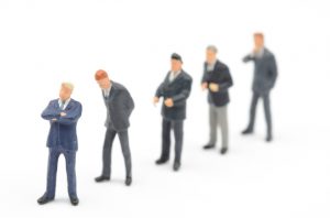 1人の後ろには、25人もいる。